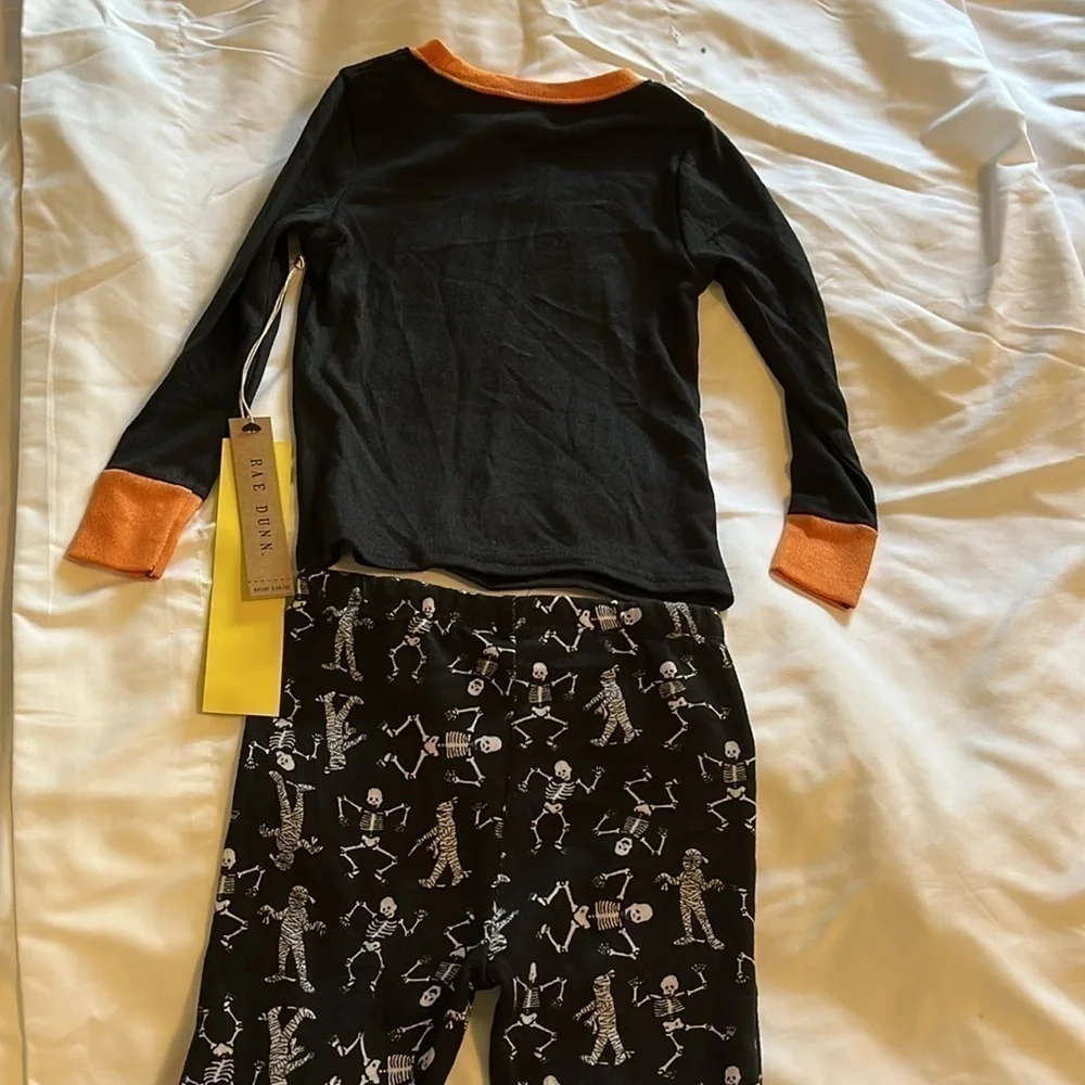 NWT Rae Dunn stay spooky children’s set‎ 3T